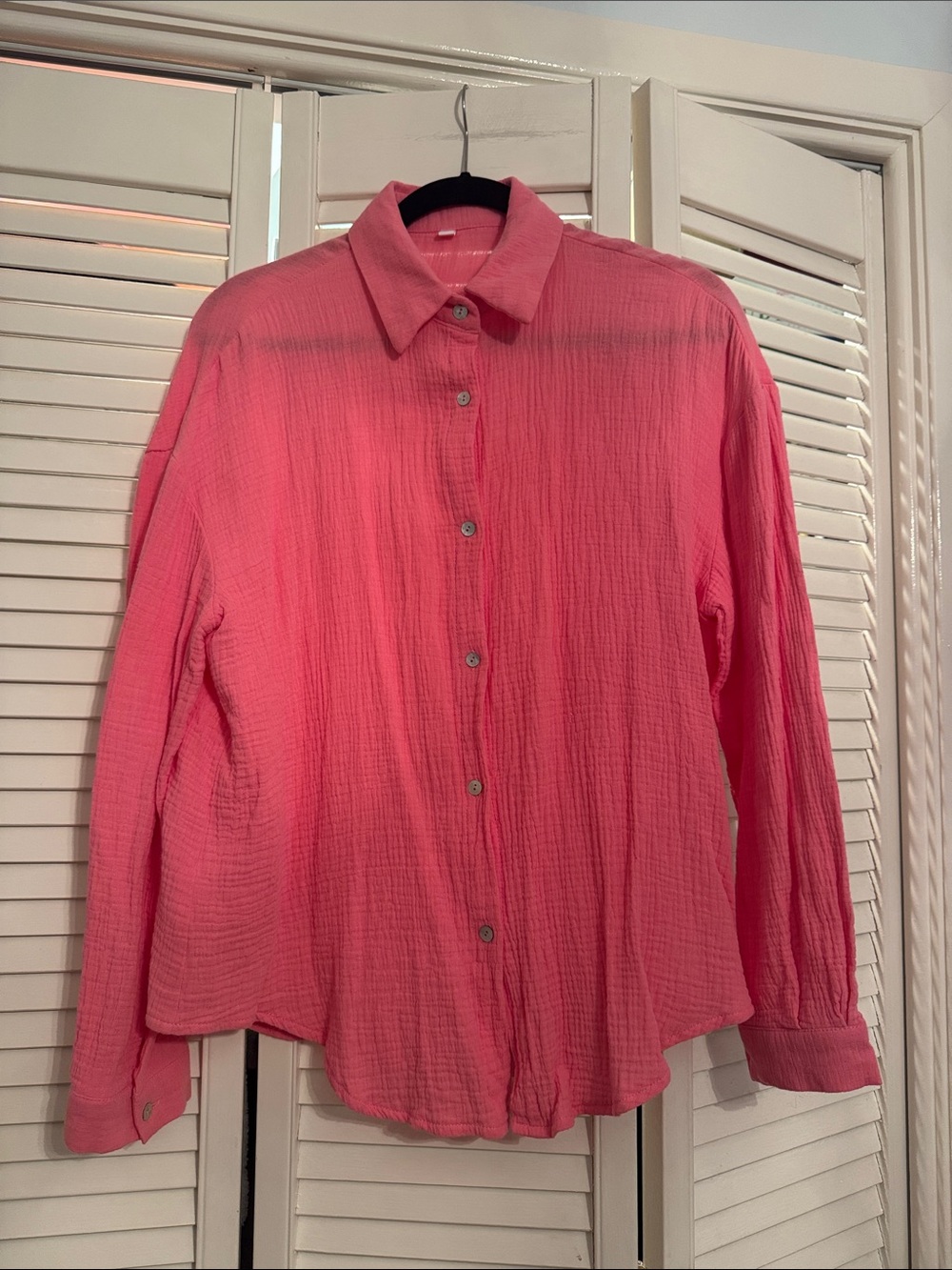 🩷💚BUNDLE DEAL Women's Lightweight Button-Up Shirts in Pink and Green